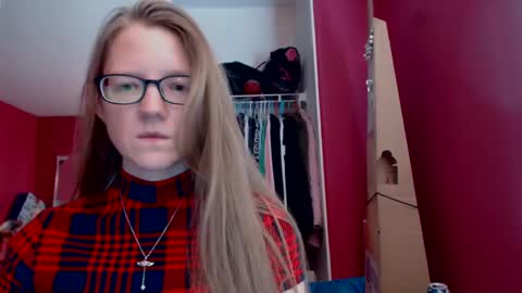 AngelicAngel online show from October 3, 2025, 5:32 pm