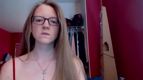 AngelicAngel online show from October 8, 2025, 4:37 pm