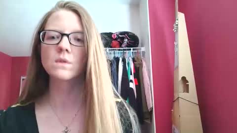 AngelicAngel online show from May 9, 2026, 12:38 am