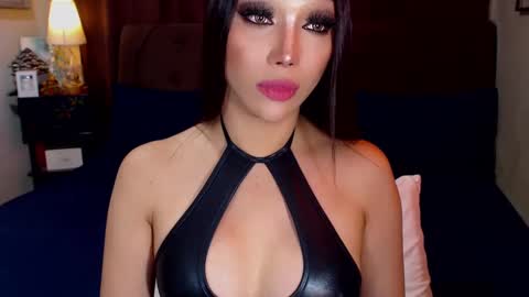 MS. AMALIA online show from January 23, 2025, 6:17 am