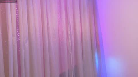 Snapshot of angelie_3 chatting on October 6, 2025, 10:07 pm angelie online show from October 6, 2025, 10:07 pm