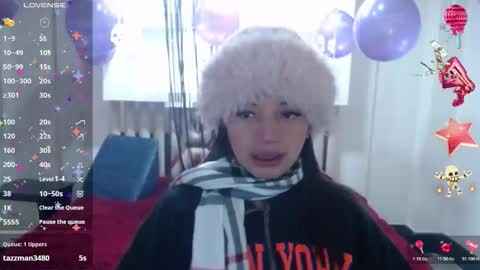 Snapshot of angelie_3 chatting on November 7, 2025, 6:02 am angelie online show from November 7, 2025, 6:02 am