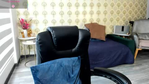 angelina_class_7 online show from April 24, 2026, 1:46 pm