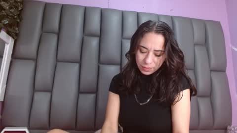 Snapshot of angelina_ny chatting on September 19, 2025, 1:45 pm ANGELINA online show from September 19, 2025, 1:45 pm