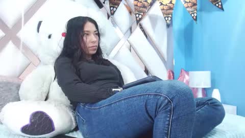 Snapshot of angelina_ny chatting on October 20, 2025, 1:33 pm ANGELINA online show from October 20, 2025, 1:33 pm