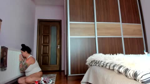 Snapshot of angelinacht chatting on January 21, 2025, 11:24 am Angelina online show from January 21, 2025, 11:24 am