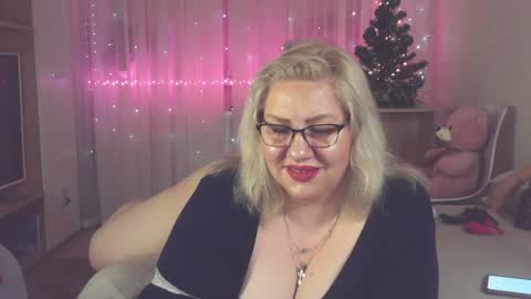 AngelinaGlam online show from December 20, 2024, 2:38 pm