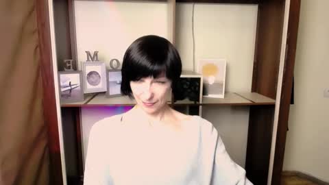 Snapshot of angelinalov_ chatting on January 7, 2026, 4:31 pm Angelina online show from January 7, 2026, 4:31 pm