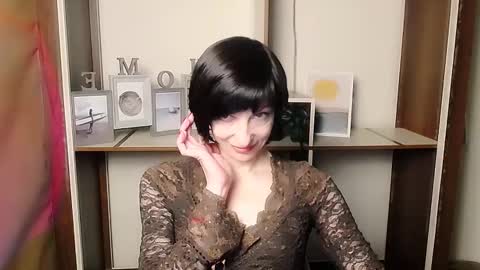 Snapshot of angelinalov_ chatting on January 10, 2026, 1:13 pm Angelina online show from January 10, 2026, 1:13 pm