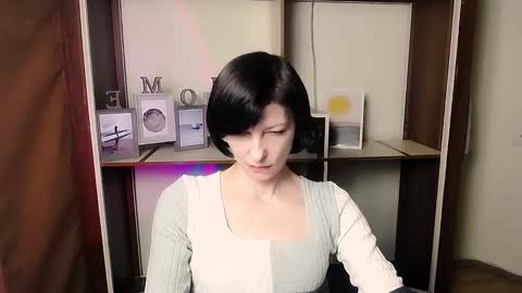 Snapshot of angelinalov_ chatting on January 16, 2026, 4:44 pm Angelina online show from January 16, 2026, 4:44 pm