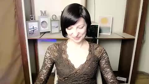 Snapshot of angelinalov_ chatting on February 7, 2026, 1:15 pm Angelina online show from February 7, 2026, 1:15 pm