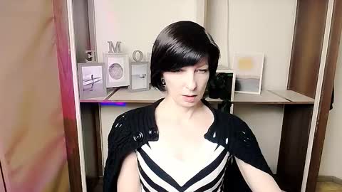 Snapshot of angelinalov_ chatting on February 12, 2026, 9:04 am Angelina online show from February 12, 2026, 9:04 am