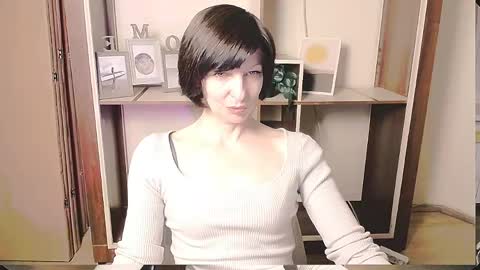Angelina online show from May 15, 2026, 7:59 am