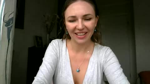 Snapshot of angelinalove28 chatting on October 8, 2025, 7:17 am angelinalove28 online show from October 8, 2025, 7:17 am