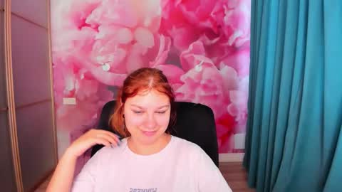 AngelinaLow online show from June 9, 2026, 11:55 am