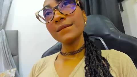 AngelinaMurphy online show from May 16, 2026, 3:47 am