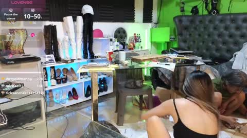 Snapshot of angelinasia chatting on February 5, 2025, 10:08 am Angel online show from February 5, 2025, 10:08 am