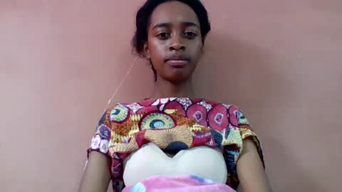 Snapshot of angeline221173 chatting on July 14, 2026, 10:21 am angeline221173 online show from July 14, 2026, 10:21 am