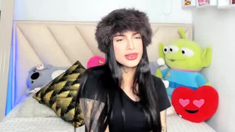 Snapshot of angeline__smith chatting on December 13, 2024, 8:41 am Angeline Smith online show from December 13, 2024, 8:41 am