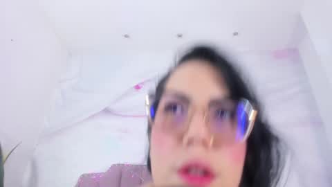 Angeline online show from December 10, 2024, 8:16 pm