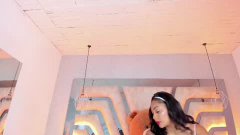 Angeline Heet online show from July 18, 2026, 3:44 am