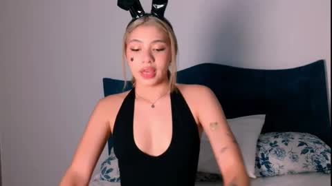 Snapshot of angelinhaa chatting on October 14, 2025, 12:22 am Angelinhaa  online show from October 14, 2025, 12:22 am