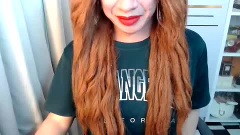 Snapshot of angelinnaxxx chatting on April 5, 2026, 9:12 pm Anglina online show from April 5, 2026, 9:12 pm