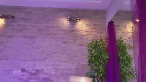 angelinsin online show from July 8, 2026, 5:01 am