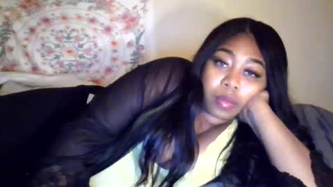 angeliquebelcaliz online show from November 30, 2025, 5:33 am