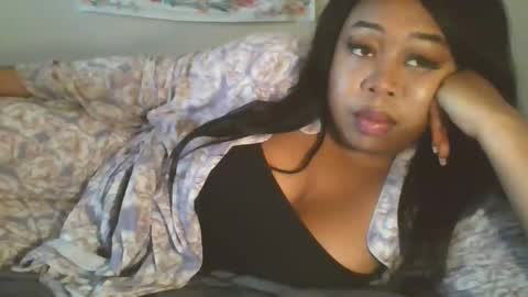 angeliquebelcaliz online show from April 22, 2026, 1:23 pm