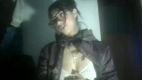 angelita_33 online show from October 20, 2025, 4:35 am