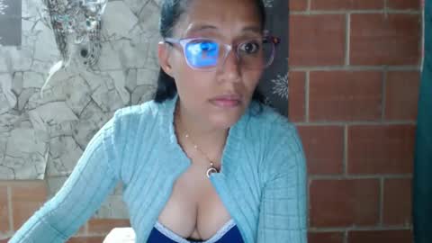 angela online show from February 2, 2025, 11:42 pm