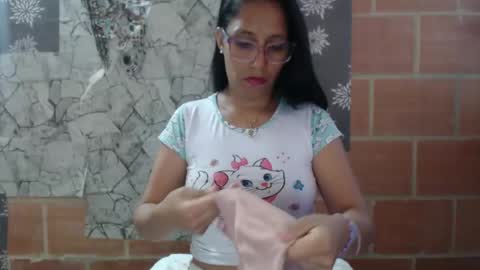 angela online show from February 23, 2025, 5:39 pm