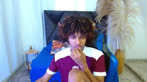 Snapshot of angell18_ chatting on April 18, 2026, 8:20 pm Angel online show from April 18, 2026, 8:20 pm