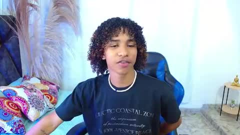 Snapshot of angell18_ chatting on April 27, 2026, 8:51 pm Angel online show from April 27, 2026, 8:51 pm