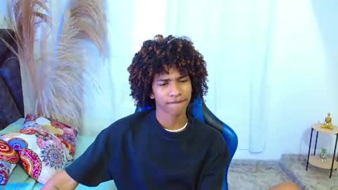 Snapshot of angell18_ chatting on April 29, 2026, 8:48 pm Angel online show from April 29, 2026, 8:48 pm