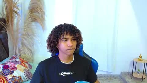 Snapshot of angell18_ chatting on May 6, 2026, 8:58 pm Angel online show from May 6, 2026, 8:58 pm