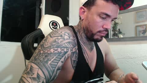 angellatino0 online show from December 4, 2024, 3:26 am