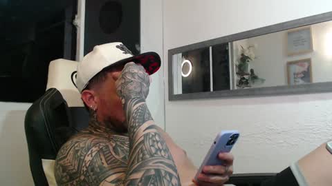 angellatino0 online show from December 7, 2024, 7:38 am