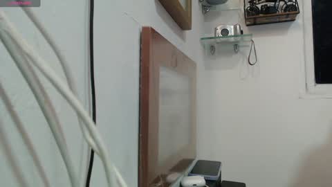 angellatino0 online show from December 19, 2024, 8:23 am