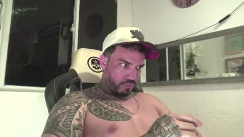 angellatino0 online show from December 28, 2024, 5:44 am