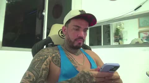 angellatino0 online show from December 29, 2024, 9:17 am