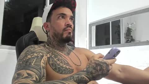 angellatino0 online show from January 2, 2025, 3:48 am