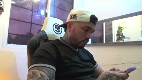 angellatino0 online show from January 5, 2025, 10:29 pm
