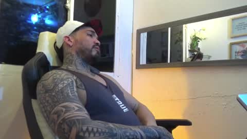 angellatino0 online show from January 11, 2025, 6:56 am
