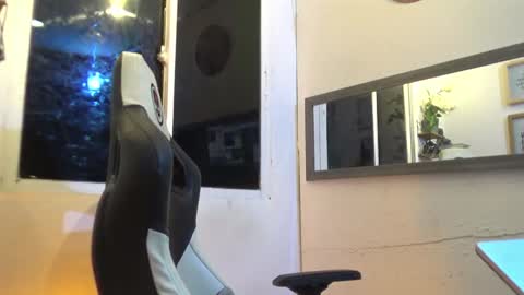 angellatino0 online show from January 17, 2025, 7:08 am