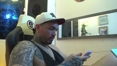 angellatino0 online show from January 24, 2025, 7:08 am