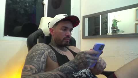 angellatino0 online show from January 31, 2025, 7:07 am