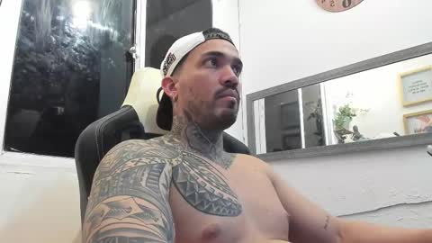 angellatino0 online show from February 10, 2025, 3:46 am