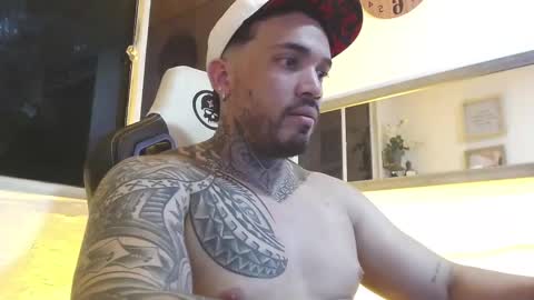 angellatino0 online show from March 2, 2025, 2:51 am